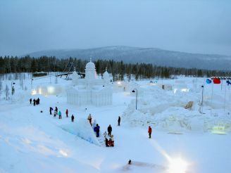 Зимовий парк розваг - Wonderworld of Ice